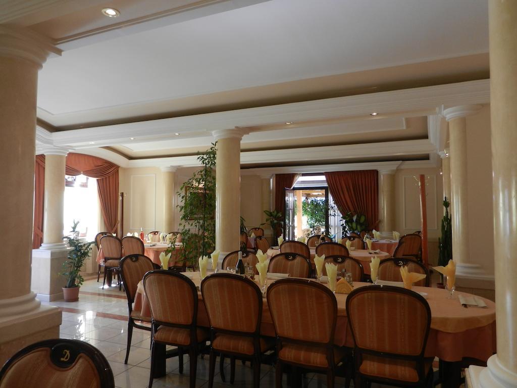 Guesthouse Ellite Pozarevac Ngoại thất bức ảnh