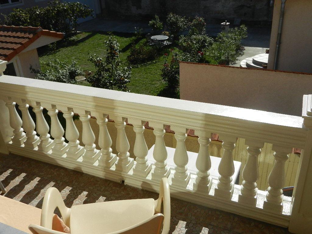 Guesthouse Ellite Pozarevac Ngoại thất bức ảnh