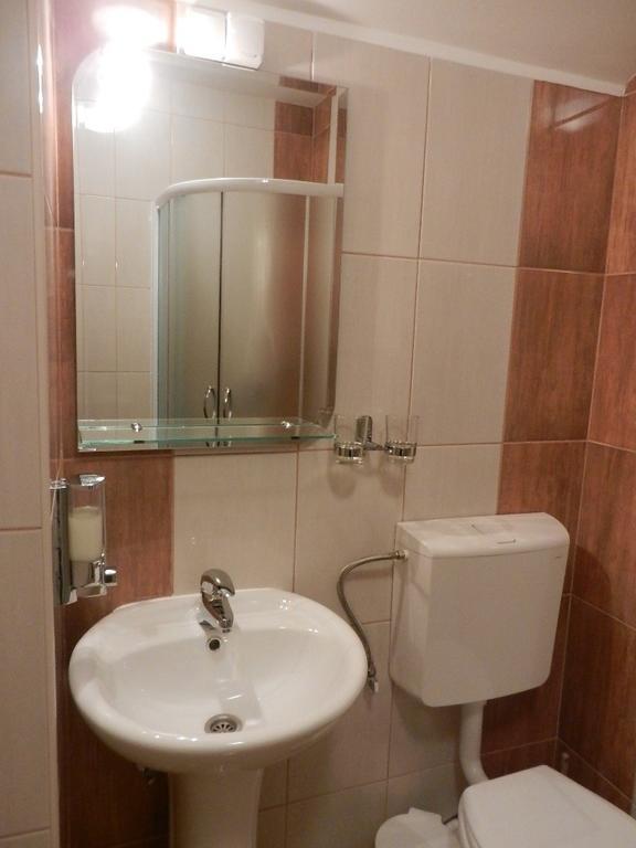 Guesthouse Ellite Pozarevac Phòng bức ảnh