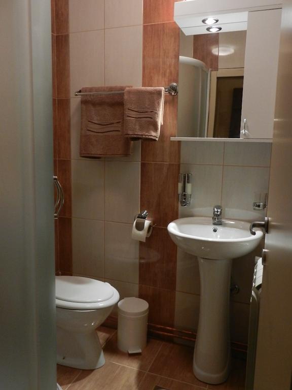 Guesthouse Ellite Pozarevac Phòng bức ảnh